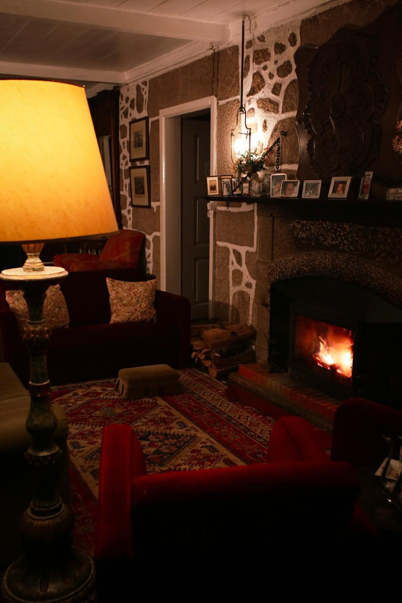 Lugar Da Pedra Alta - B&B - Private Historical Villa Melo 外观 照片